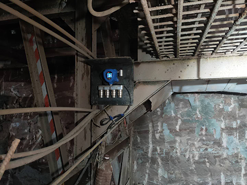 地下隧道四合一氣體檢測儀安裝現(xiàn)場